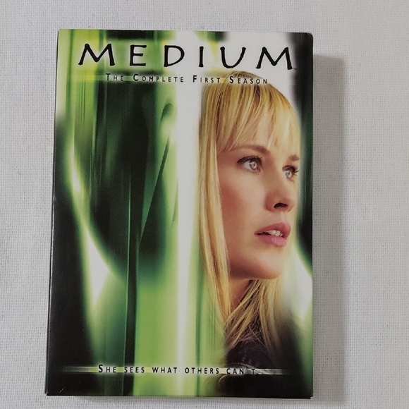 Paramount Other - Medium Complete First Season DVD TV Series
